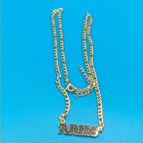⭐️Aries Zodiac Nameplate 14k Gold Figaro Chain Necklace 🌙 - Picture 5 of 14